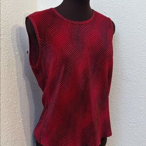 Vintage 1980’s Plisse’ sleeveless red and black abstract patterned top. Size M.
